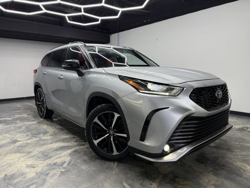 Used 2021 Toyota Highlander XSE image 7