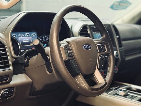 Used 2018 Ford Expedition XLT w/ Equipment Group 202A image 20