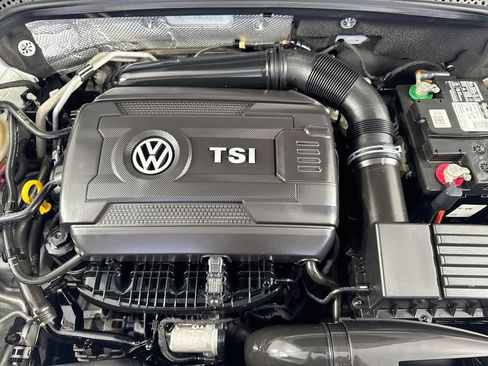 Used 2014 Volkswagen Beetle 1.8T FWD image 34