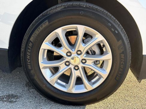 Used 2020 Chevrolet Equinox LS w/ LS Convenience Package image 40