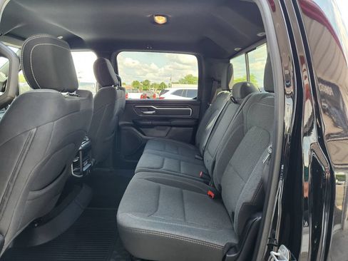 Used 2021 RAM 1500 Big Horn AWD/4WD image 14