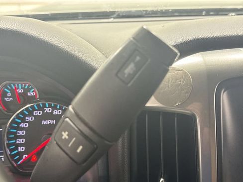 Used 2019 Chevrolet Silverado 2500 LT AWD/4WD image 16