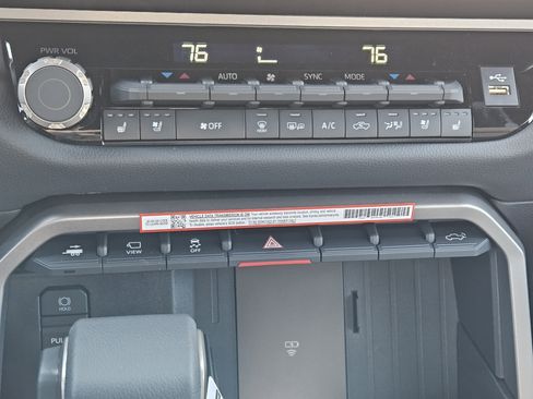 New 2026 Toyota Tundra Limited image 15