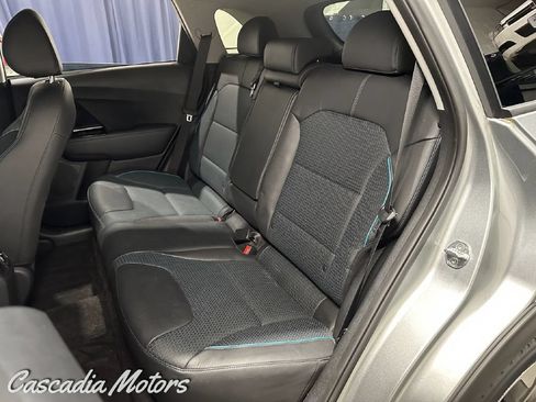 Used 2019 Kia Niro EX Premium w/ Cold Weather Package 1.0 FWD image 10