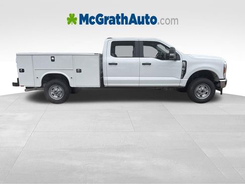 New 2026 Ford F250 XL w/ XL Chrome Package AWD/4WD image 2