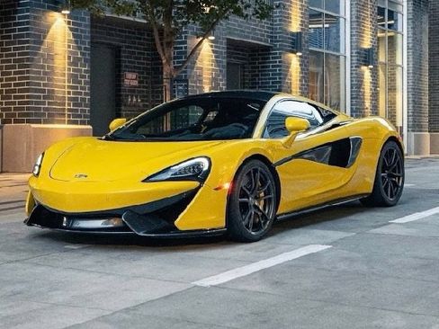 Used 2018 McLaren 570S Coupe RWD image 11