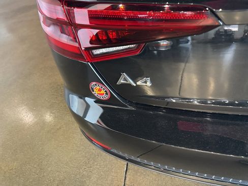 Used 2018 Audi A4 2.0T Ultra Premium w/ Convenience Package image 18