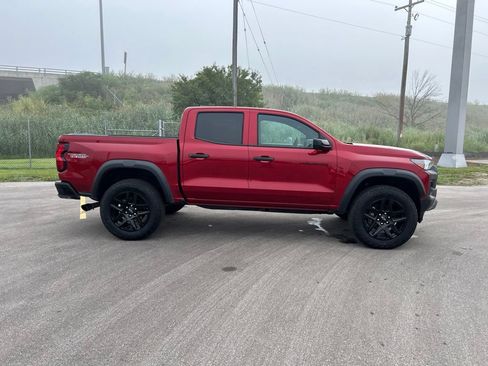 Used 2023 Chevrolet Colorado Trail Boss w/ Technology Package AWD/4WD image 6