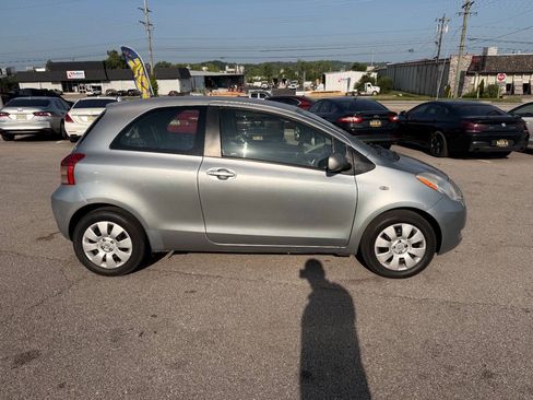 Used 2008 Toyota Yaris 2-Door Hatchback FWD image 5