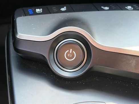 Used 2025 Kia EV6 Wind image 20