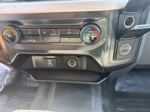 Used 2021 Ford F150 XLT w/ Trailer Tow Package RWD image 10