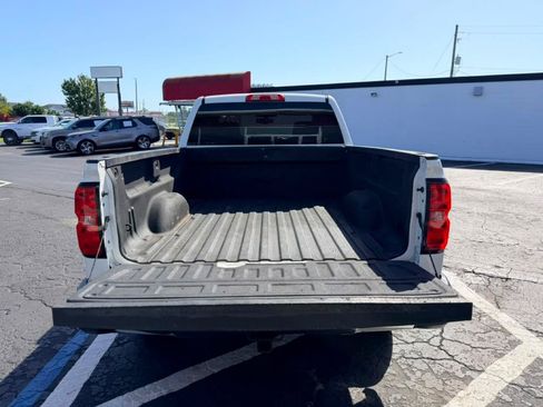 Used 2018 Chevrolet Silverado 1500 LT w/ Trailering Package AWD/4WD image 7
