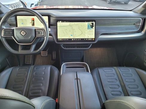 Used 2023 Rivian R1S Adventure image 6