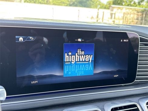 New 2025 Mercedes-Benz GLS 580 4MATIC image 8