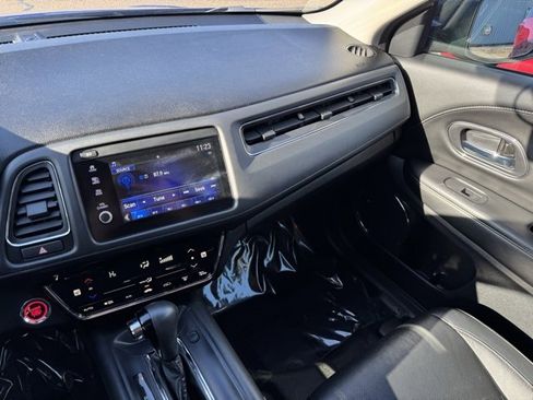 Used 2021 Honda HR-V EX-L image 21
