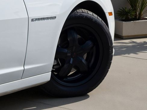 Used 2015 Chevrolet Camaro LT image 8