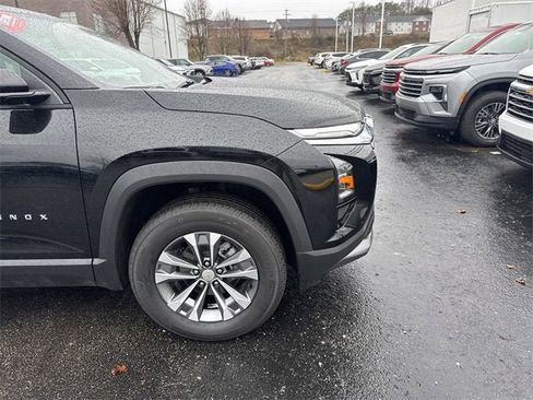 New 2026 Chevrolet Equinox LT w/ Convenience Package II image 33