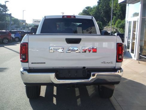 Certified 2026 RAM 2500 Big Horn AWD/4WD image 11