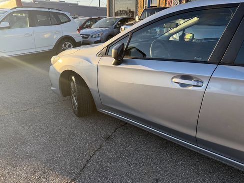 Used 2020 Subaru Impreza 2.0i image 27