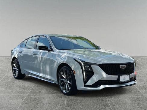 Certified 2025 Cadillac CT5 Sport w/ Technology Package image 9