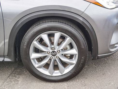 Used 2020 INFINITI QX50 Luxe w/ Navigation Package FWD image 9