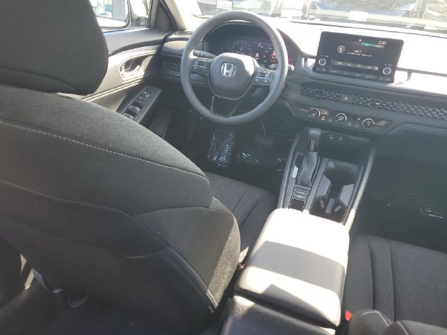 Used 2023 Honda Accord LX image 10