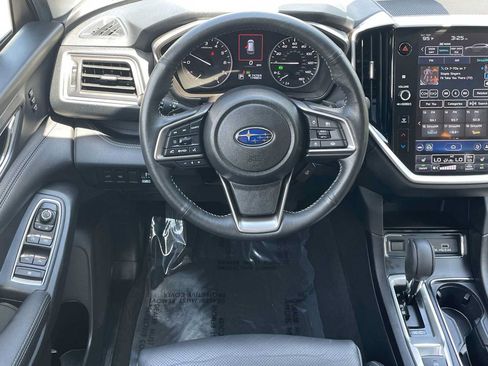 Used 2024 Subaru Ascent Limited AWD/4WD image 8