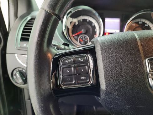 Used 2019 Dodge Grand Caravan SE image 27