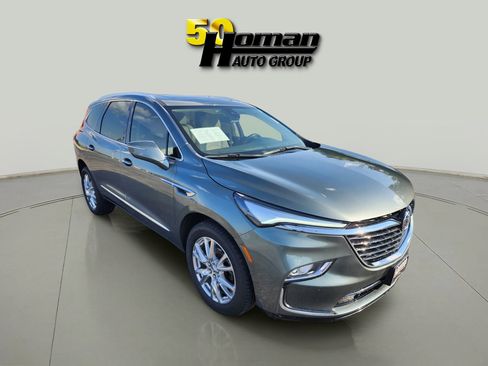 Used 2023 Buick Enclave Essence w/ Experience Buick Package image 7