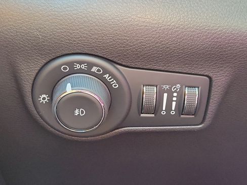 Used 2024 Jeep Compass Limited AWD/4WD image 24