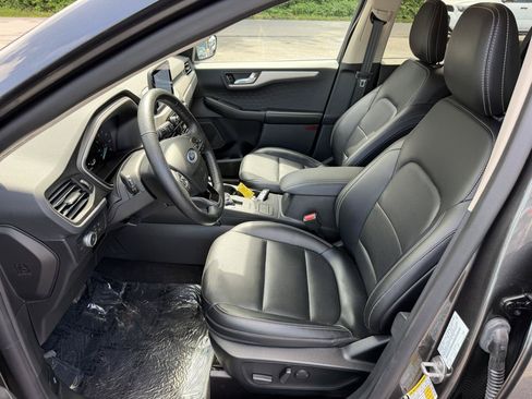 Used 2020 Ford Escape SEL AWD/4WD image 11