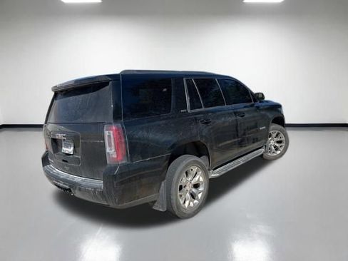 Used 2017 GMC Yukon SLT image 4