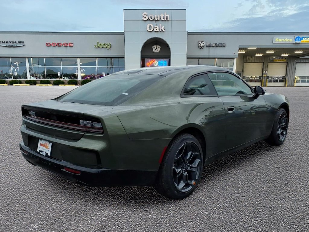 New 2026 Dodge Charger R/T w/ Blacktop Package AWD/4WD image 3