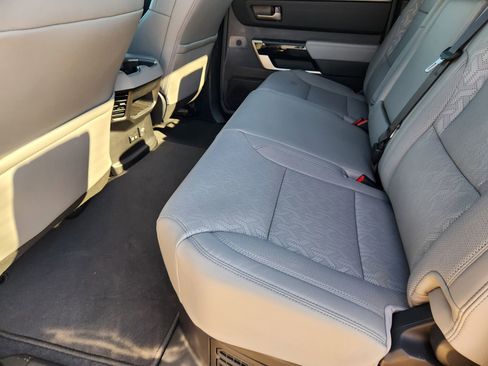 Used 2025 Toyota Tundra Limited image 30