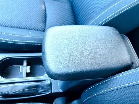 Used 2017 Subaru Forester 2.5i Premium w/ All-Weather Package image 37