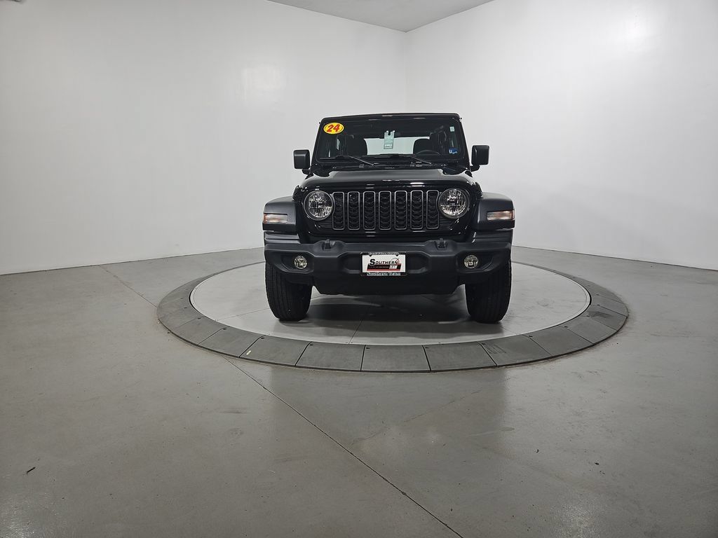 Used 2024 Jeep Wrangler Sport AWD/4WD image 9