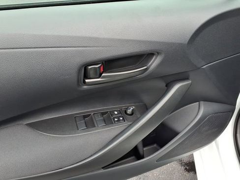 Used 2026 Toyota Corolla LE FWD image 11