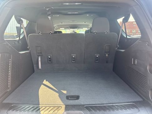 Used 2021 Chevrolet Suburban LS AWD/4WD image 21