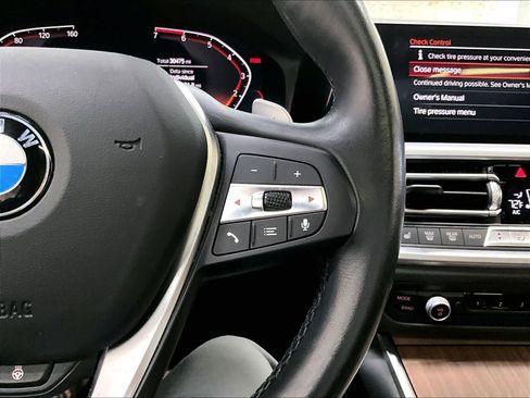 Used 2020 BMW 330i xDrive Sedan w/ Premium Package AWD/4WD image 21