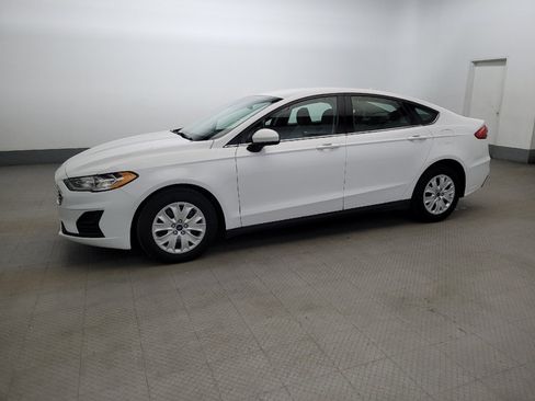 Used 2020 Ford Fusion S FWD image 2