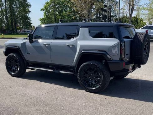 New 2025 GMC Hummer EV 3X w/ LPO, Roof Cross Rail Package image 75