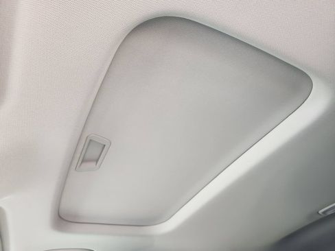 New 2026 Chevrolet Trax ACTIV w/ Sunroof Package FWD image 18