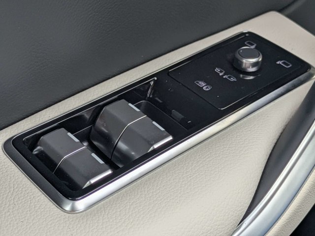 New 2026 Jaguar F-PACE R-Dynamic S AWD/4WD image 25