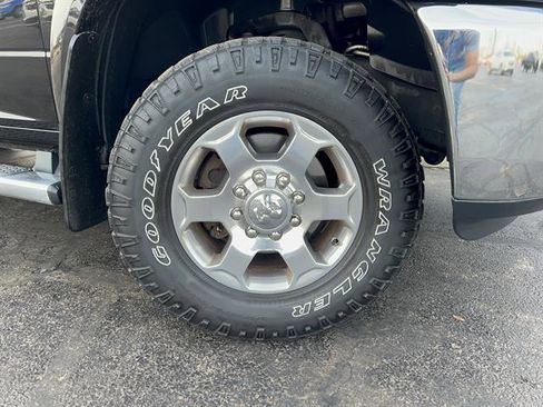 Used 2018 RAM 2500 Big Horn w/ Harvest Edition image 10