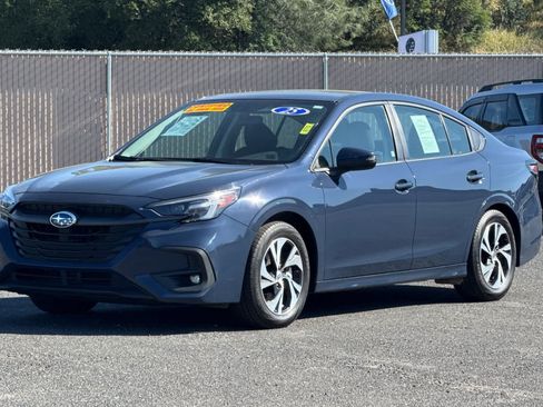 Used 2025 Subaru Legacy Premium AWD/4WD image 7