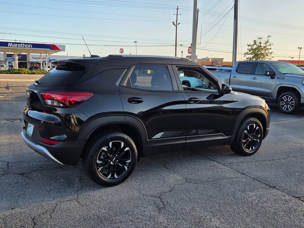 Certified 2023 Chevrolet TrailBlazer LT FWD image 12