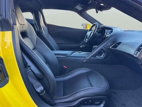 Used 2016 Chevrolet Corvette Z06 w/ 3LZ Preferred Equipment Group image 18