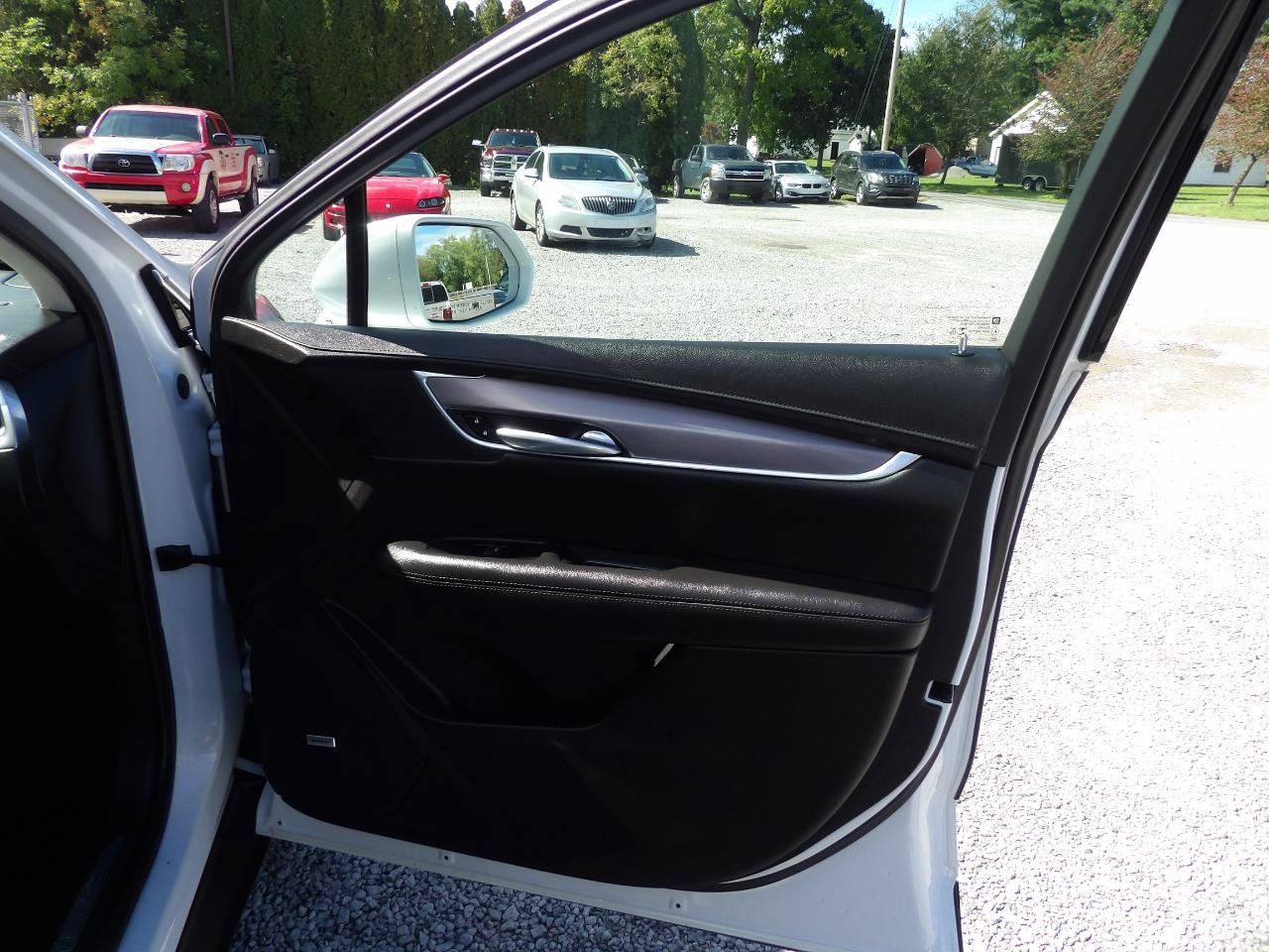 Used 2019 Cadillac XT5 Premium Luxury FWD image 11