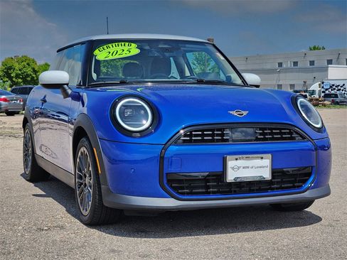 Used 2025 MINI Cooper 2-Door Hardtop image 3