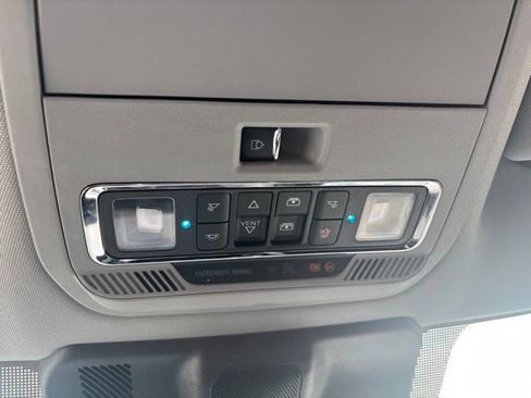 Used 2024 Ford F250 Lariat w/ Lariat Ultimate Package AWD/4WD image 21
